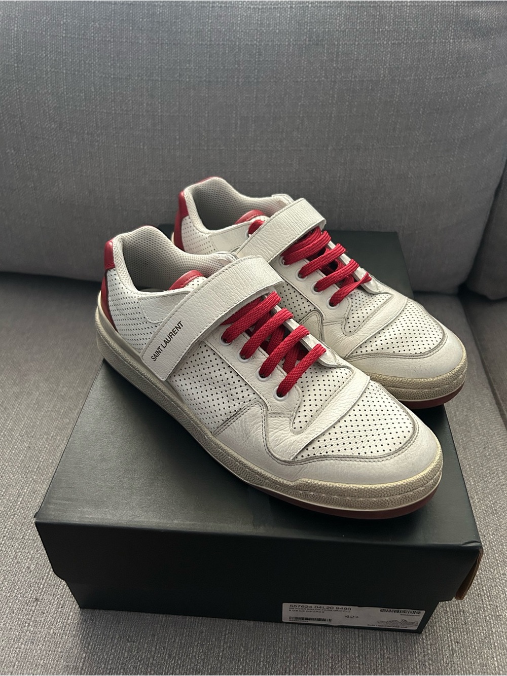 Saint Laurent SL 24